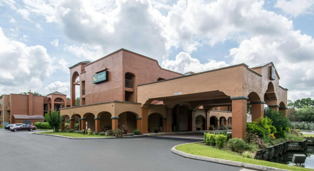Номер Standard Quality Inn & Suites Jacksonville-Baymeadows