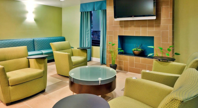Holiday Inn Express Hotel & Suites Brentwood North-Nashville Area, Book Hotel Brentwood Tennessee
