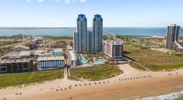 Апартаменты Sapphire Beach - Breathtaking 26th Floor Views 3 Bedroom Apts