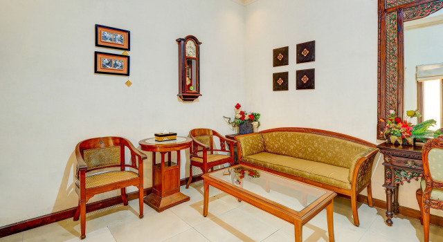 OYO 90000 Adya Nalendra Boutique Hotel
