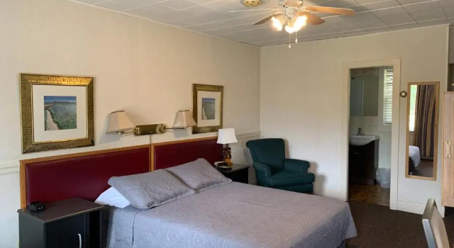 The Lionstone Inn Motel and Cottages, Rezerwuj Motel Pictou 