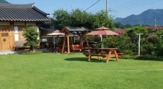 Suncheon Sagyejeol Haeoreum Hanok Pension, Забронировать Отель Сунчхон Чолла-Намдо, рядом с Фольклорная деревня Наган Ыпсон