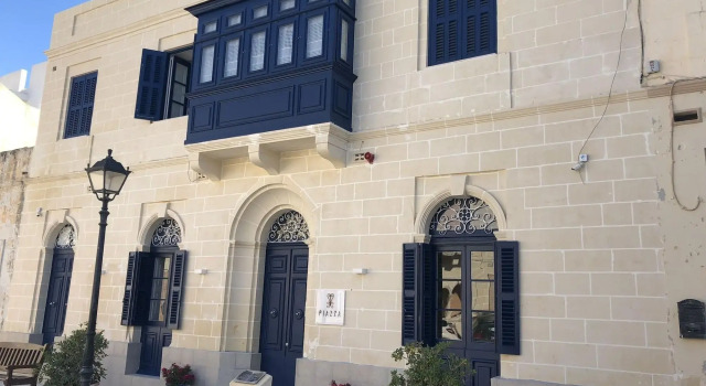 The Suites - Piazza Kirkop, Prenota Bed & breakfast Kirkop Malta