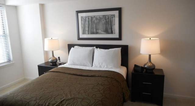 Апартаменты Premier Weichert Suites at Andover House