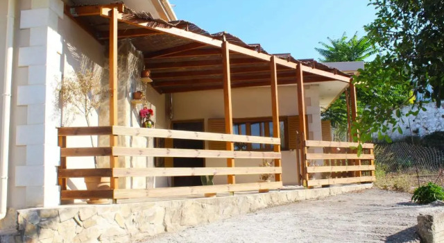 The house under Asterousia