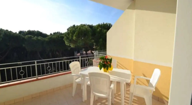 Comfortable Beachfront Apartment, Prenota Appartamento Hotel a Veneto con parcheggio, Parcheggio