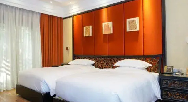 Люкс с 2 комнатами Tianci Huatang Forest Hot Spring Resort Hotel (Chongqing Lushan Branch)
