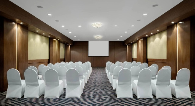 Отель Four Points by Sheraton Dar es Salaam New Africa