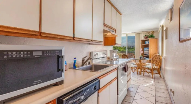 Номер Standard Nani Kai Hale 501, 1 Bedroom, Ocean Front, WiFi, Pool Access, Sleeps 4