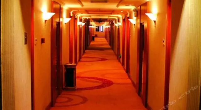 Jinhe Hotel, Book Hotel Jinshui District Henan