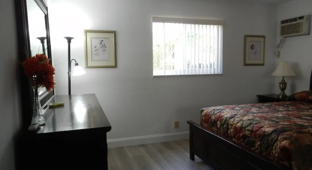 Апартаменты Superior Shell Motel Hollywood
