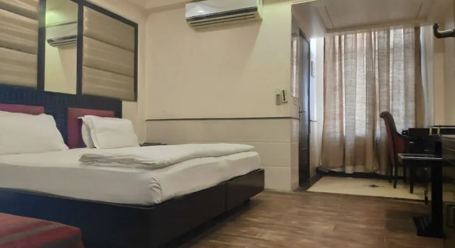 Номер Deluxe Aadhar Hotel