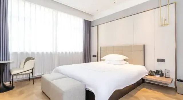 Люкс Business Gaoloumen Hotel
