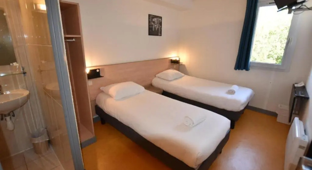 Двухместный номер Standard Face West Le Pontet