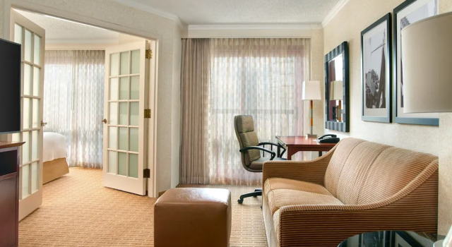 Люкс c 1 комнатой Atlanta Marriott Suites Midtown