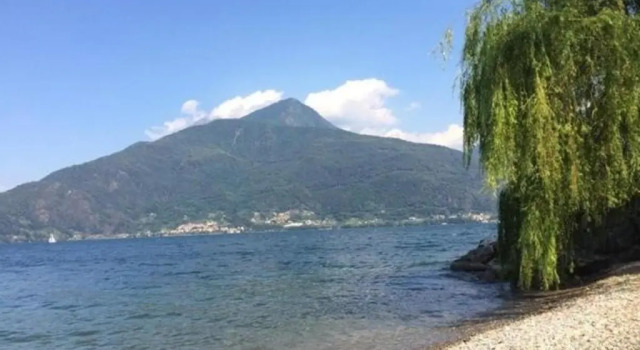 Апартаменты Wohnung ANNETTA mit Sicht auf See und Berge "für 2 Personen"