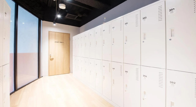 Capsule Hotel Transit Shinjuku, Забронировать Капсульный отель Капсульные отели Токио, рядом с Отель с сауной New Oizumi Shin Okubo, Капсульный отель