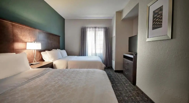 Номер Standard с 2 комнатами Staybridge Suites - Holland by IHG