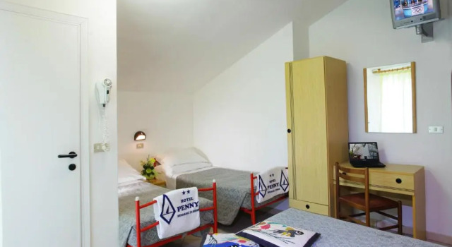 Четырёхместный номер Standard Hotel Penny