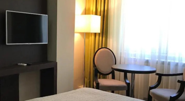 O podwyższonym standardzie pokój Hotel Alex