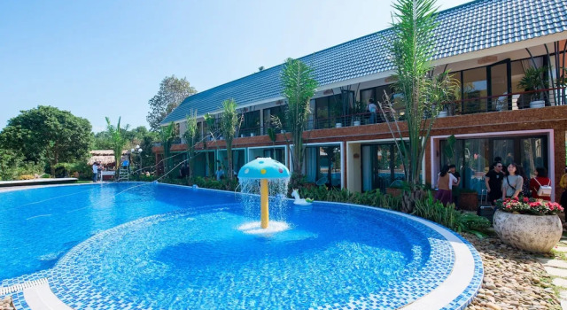 Трёхместный номер Deluxe May Tropicall Villas