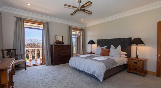 The Manor - Wanaka Unlocked