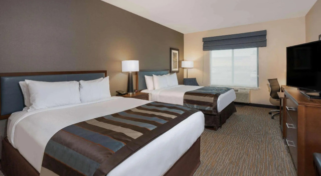 Четырёхместный номер Standard Hampton Inn San Jose Cherry Ave, CA