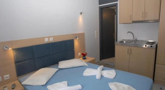 Irene ROOMS & STUDIOS PETRA, Rezervasyon Otel Petra Midilli