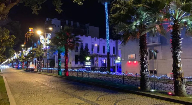 Nino - 70, Book Hotel Batumi 