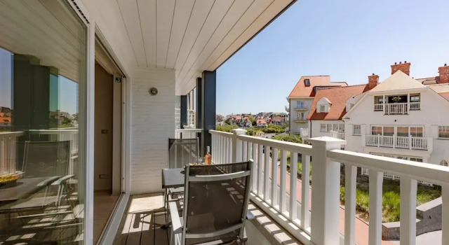 Апартаменты Huswell - Spacious Apartment Nearby the sea in Knokke-heist