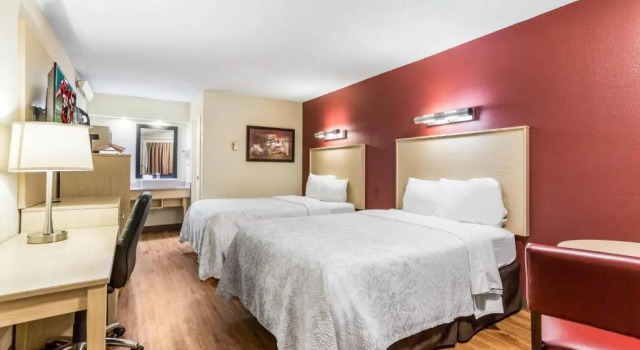 Четырёхместный номер Deluxe Red Roof Inn PLUS+ Nashville North Goodlettsville