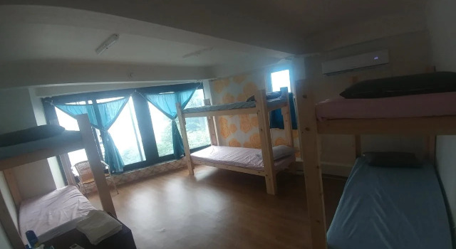 Redo Backpackers - Hostel, Забронировать Хостел Каннын Канвондо, рядом с Библиотека «Сунджу»
