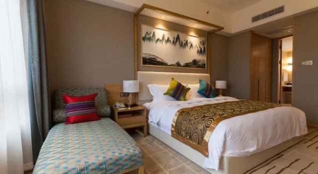 Guilin Roshan Lake Hotel, Prenota Hotel Guilin Guangxi Zhuang Autonomous Region