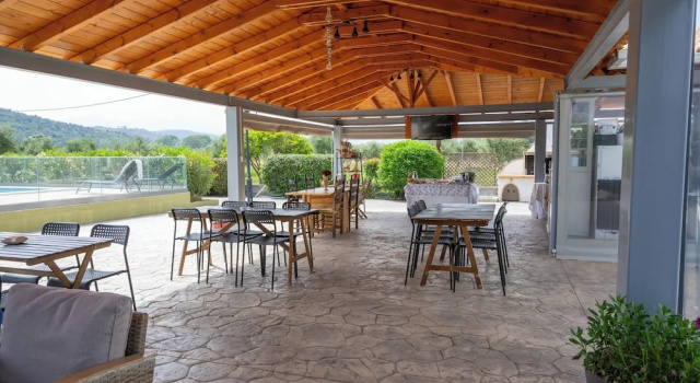 Вилла с видом на горы Spedion Villa - Near to sea villas with heated swimming pool