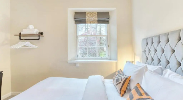 Апартаменты The Gloucester Lane Residence