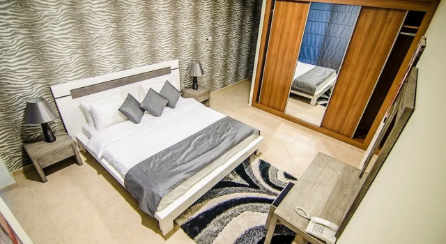 Stunning Marina View! CoLiving Rooms in Princess Tower Marina, Забронировать Отель Аль-Суфух , рядом с Остановка трамвая Marina Towers