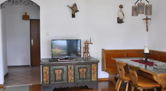 Seebungalows Wedenig direkt am See, Rezerwuj Hotel Hotele w Karyntia z parkingiem, Parking