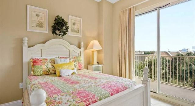 Treasure Island 312 - Three Bedroom Condo, Book Hotel Hoteller i Lower Grand Lagoon med parkering, Parkering
