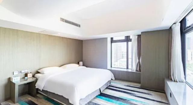 Люкс Deluxe с видом на море Midland Marriott Hotel (West Coast New Area City Balcony Branch)