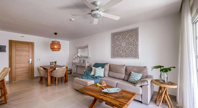 Gorgeous apartment steps from the beach.  B3, Prenota Appartamento Bávaro Punta Cana