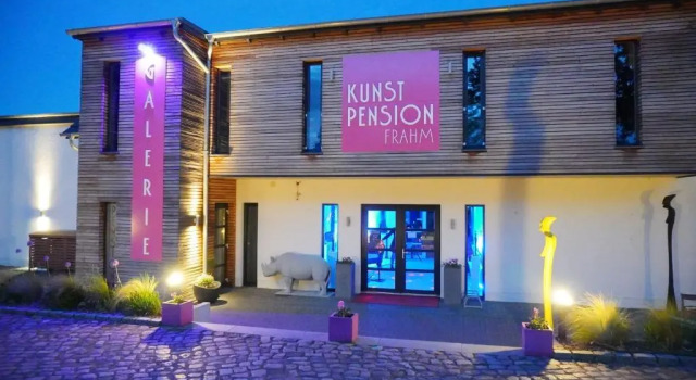 Kunst Pension Frahm, Reserva ahora Hotel Crivitz 