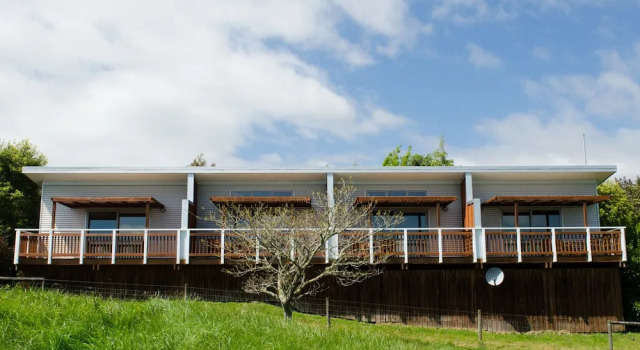 Tasman Hill Lodge - Adult Only