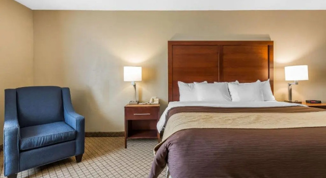 Люкс Comfort Inn & Suites Mishawaka-South Bend