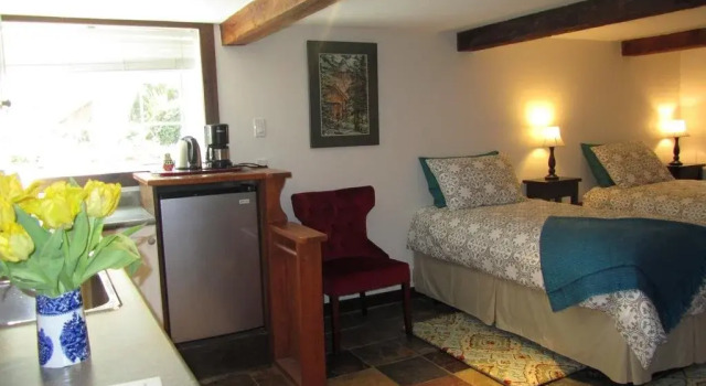 Highgarden B&B, Buchen Sie Bed & Breakfast Ganges Salt Spring Island