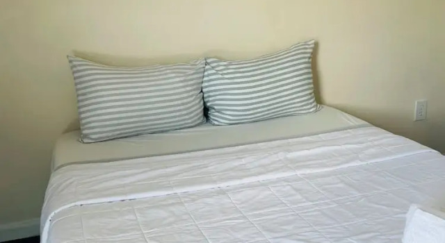 Номер Economy Miami Springs Inn