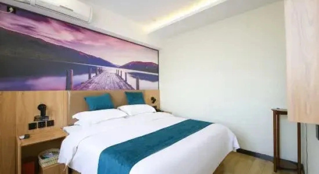 Двухместный люкс GreenTree Inn Zhixuan Hotel (Dezhou Fuxing Street bus station)