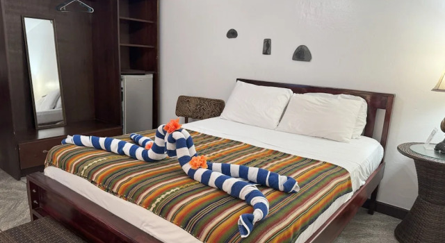 Caribbean Shores Belize, Book Hotel Hopkins Stann Creek