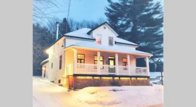 Chalets La Licorne, Rezervovat Chata Saint-Faustin–Lac-Carré Quebec