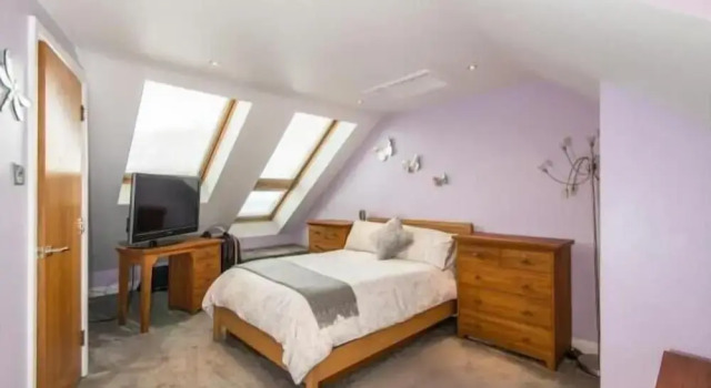 Oxford Street 5 Bedroom Townhouse
