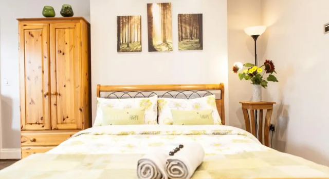 Inviting 1-bed Apartment in Dartford, Varaa Huoneisto Asunnot kohteessa Merseyside, Huoneisto